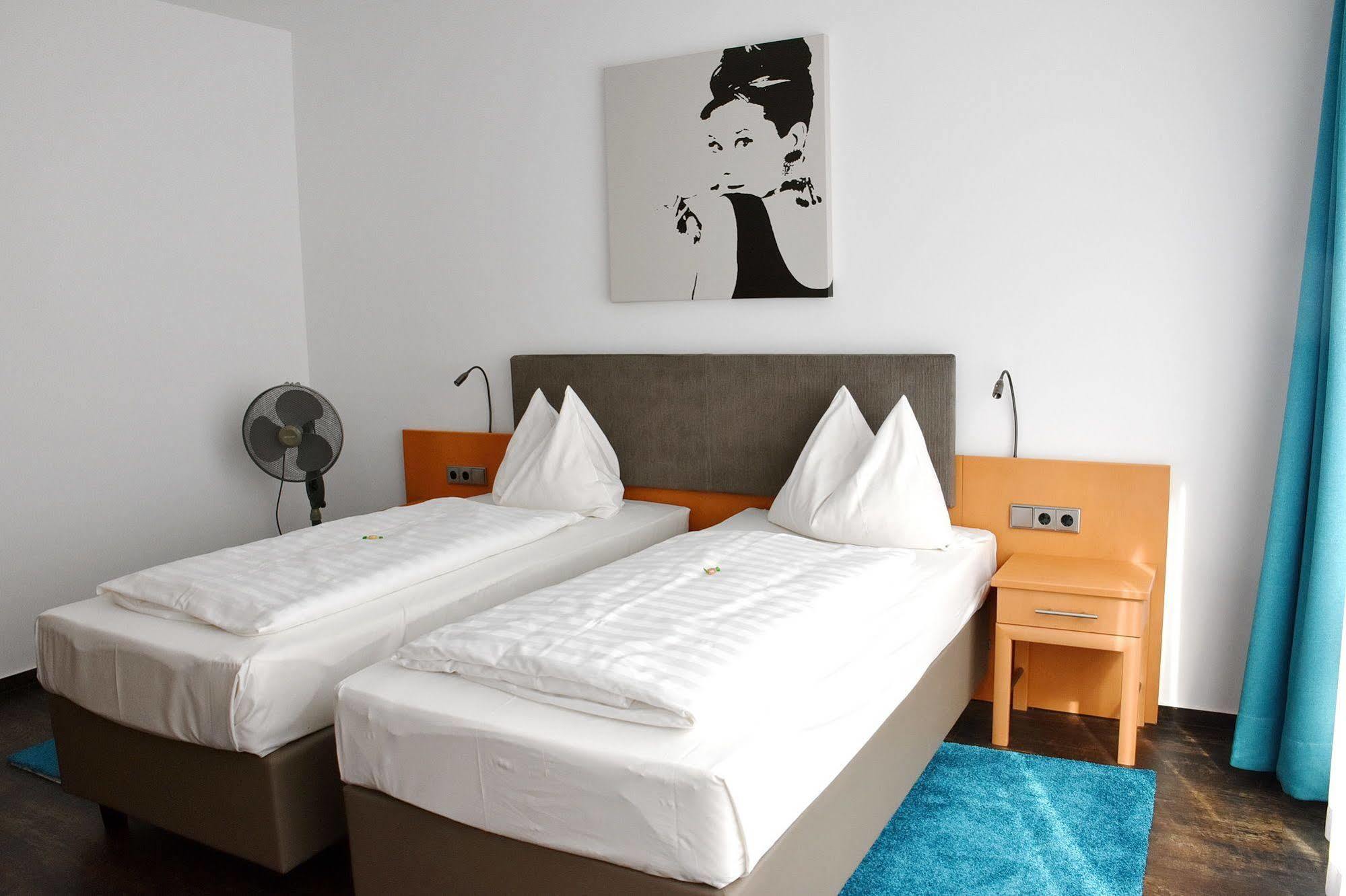Koncept Hotel Benedikt Siegburg Eksteriør bilde